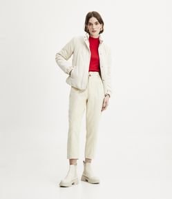 Calça Reta em Veludo com Textura Canelada e Cós Diferenciado