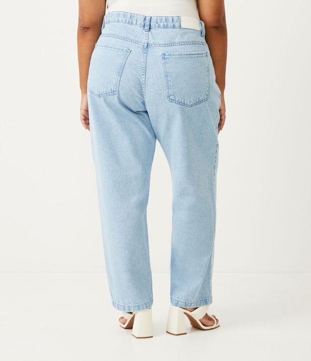 Pantalón Recto en Jeans Delavé con Botón Joya Curve & Plus Size Azul 3