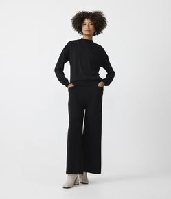 Calça Pantalona em Moletom com Recortes