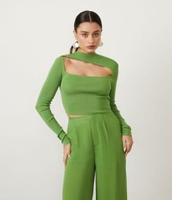 Blusa em Tricô Canelado com Vazado em Manga Longa