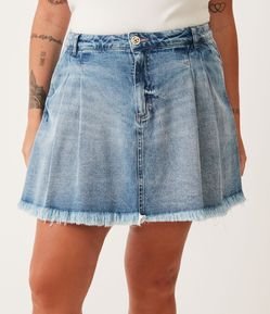 Short Saia Jeans com Botão de Coração e Barra Desfiada Curve & Plus