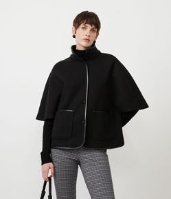 Jaqueta Alongada em Polivelour com Detalhe Contrastante e Gola Padre