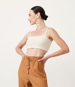 Biquíni Top Bandeau em Crochê Texturizado com Decote Reto