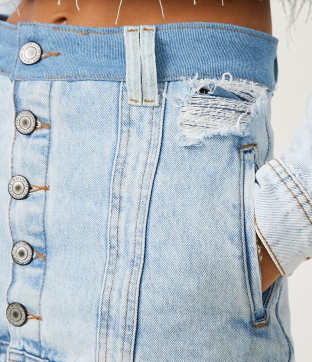 Saia Curta em Jeans com Cós Contrastante e Rasgos com Puídos Azul 4