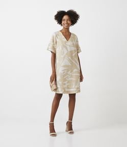 Vestido Curto em Viscolinho com Estampa de Folhagem