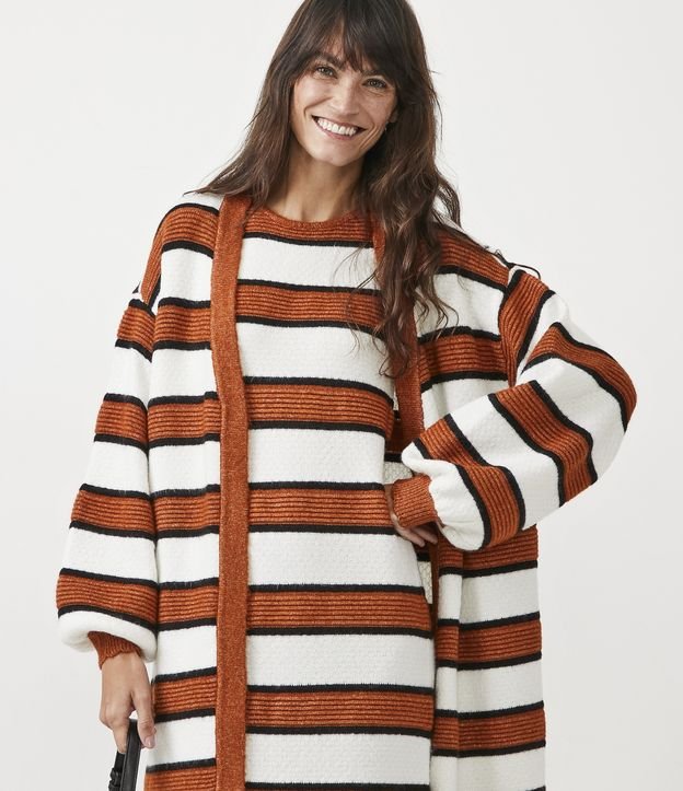 Cardigan Alongado com Estampa Listrada