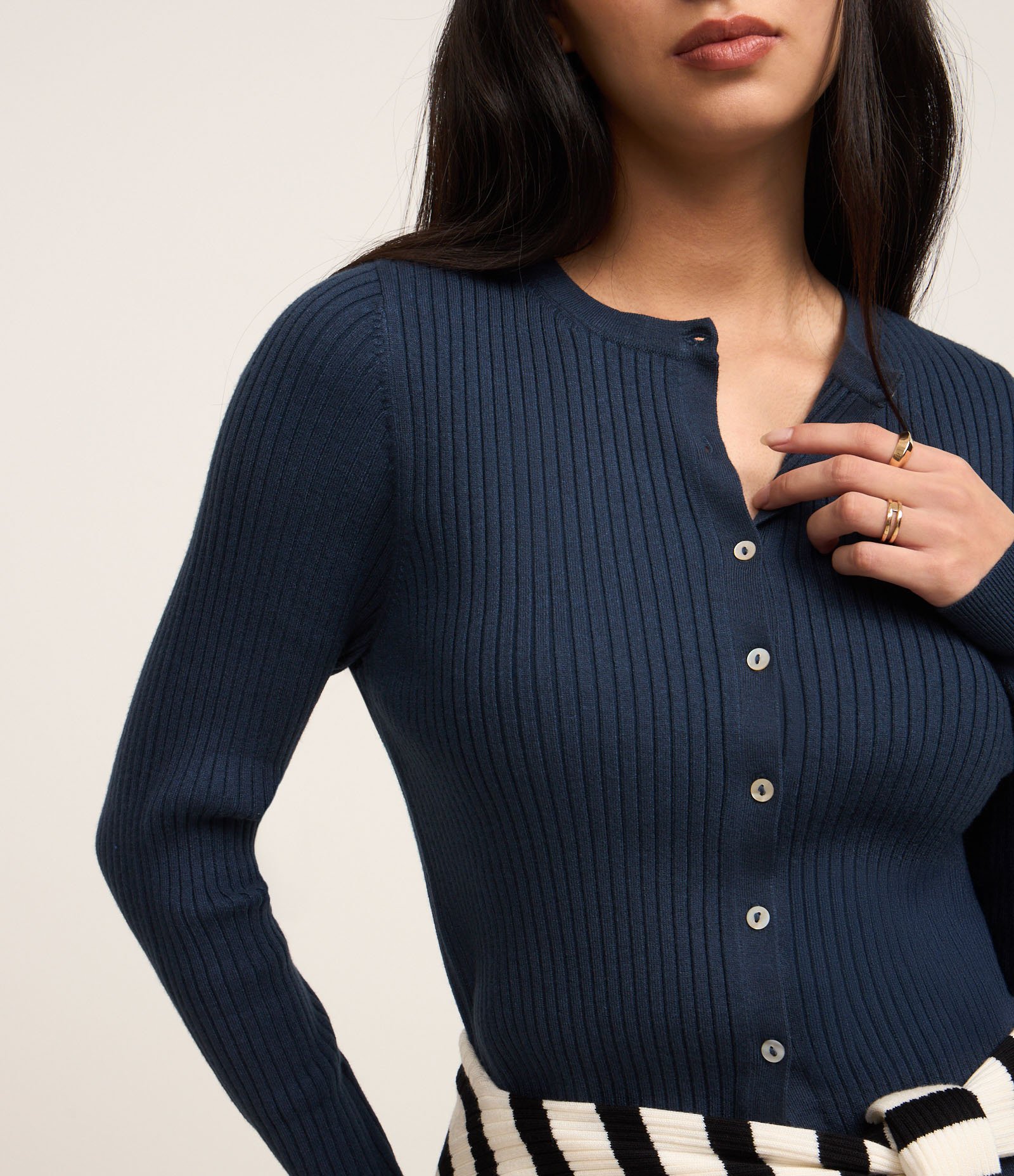 Cardigan Curto em Tricô com Textura Canelada Azul 3