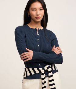 Cardigan Curto em Tricô com Textura Canelada