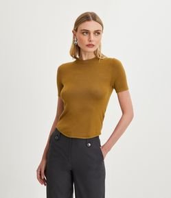Blusa Básica em Tricô Leve