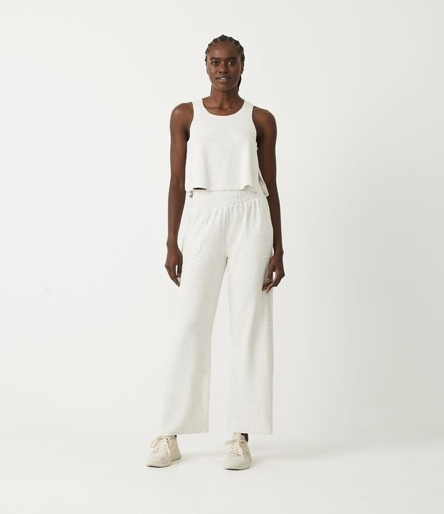 Calça Pantalona Esportiva em Viscose com Textura e Bolsos - Cor: Off White - Tamanho: P