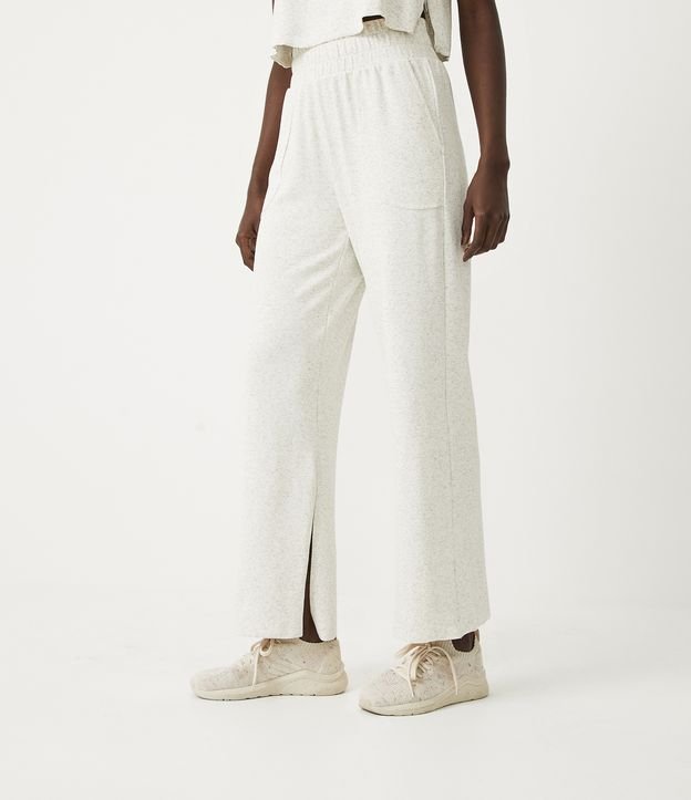 Calça Pantalona Esportiva em Viscose com Textura e Bolsos Off White 2
