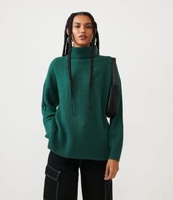 Suéter Alongado em Tricô com Gola Alta