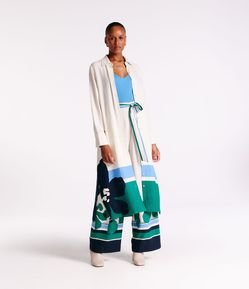 Vestido Midi Chemise em Viscolinho com Estampa Floral Lateral e Listras Contrastantes