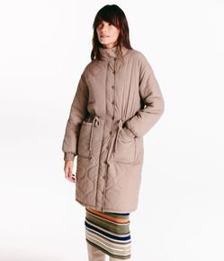 Jaqueta Alongada em Poliamida com Textura Matelassê