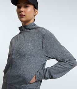 Jaqueta Cropped com Gola Alta e Capuz