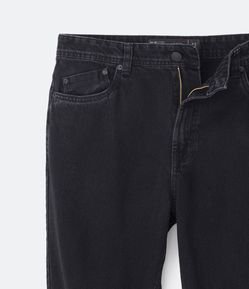 Calça Loose Jeans com Bolsos