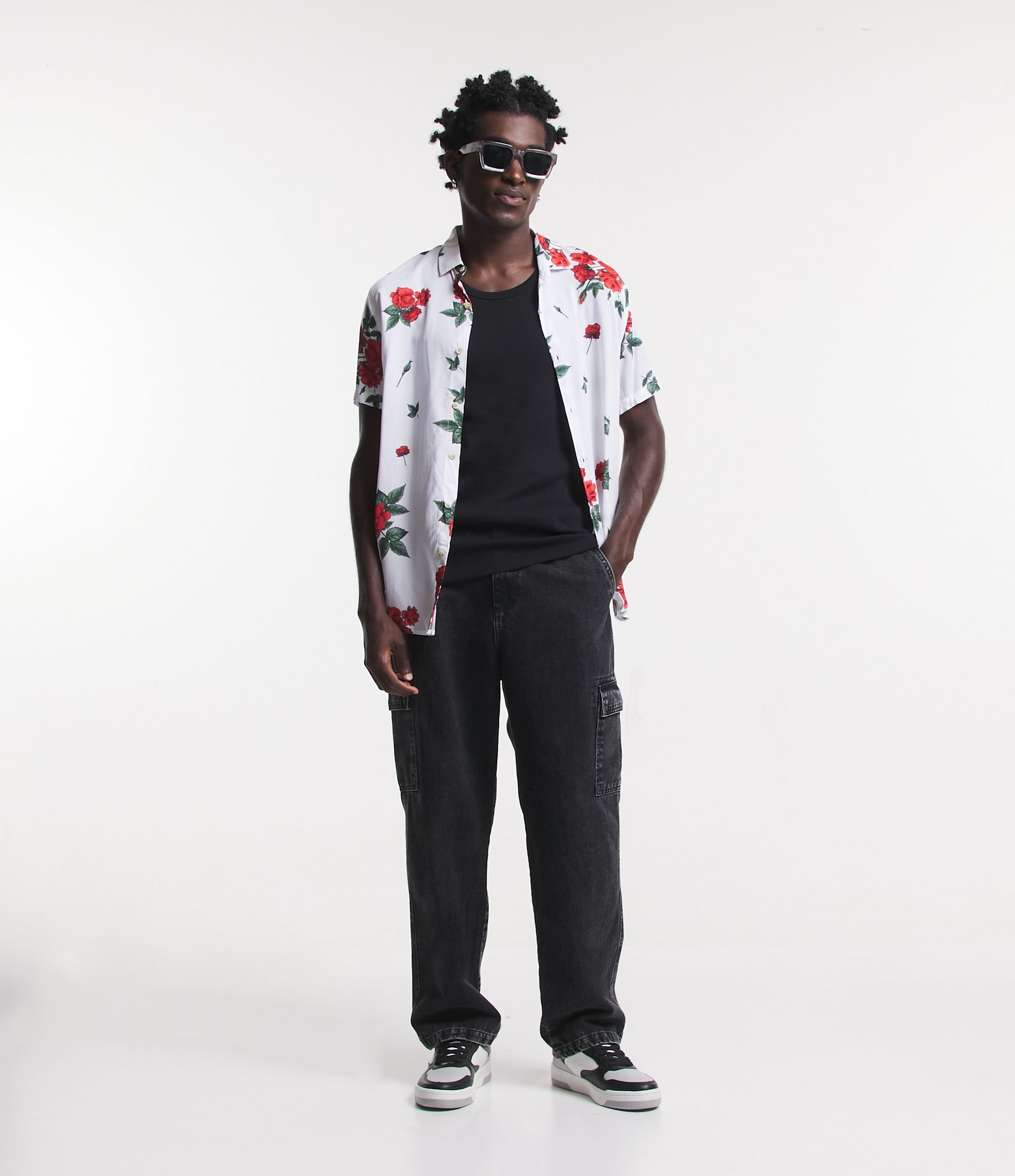 Camisa Regular em Viscose com Estampa Floral de Rosas Snow White 2
