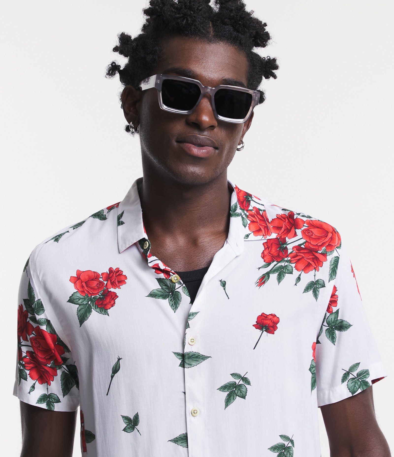 Camisa Regular em Viscose com Estampa Floral de Rosas Snow White 4