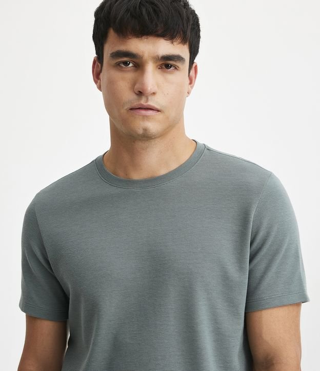 Camiseta Slim em Algodão Peruano com Textura Canelada Verde Médio 3
