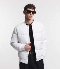 Jaqueta Slim Ultraleve em Sarja com Zíper e Gomos