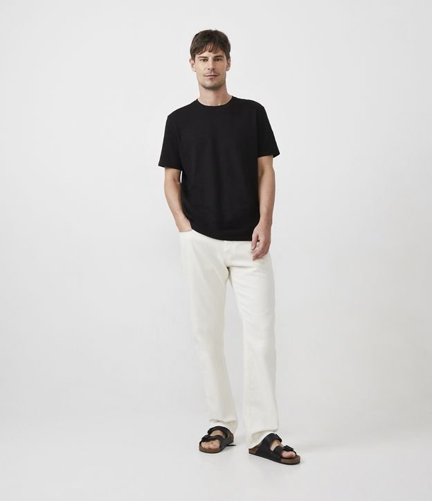 Remera Regular en Algodón Peruano con Textura y Manga Corta Negro 2