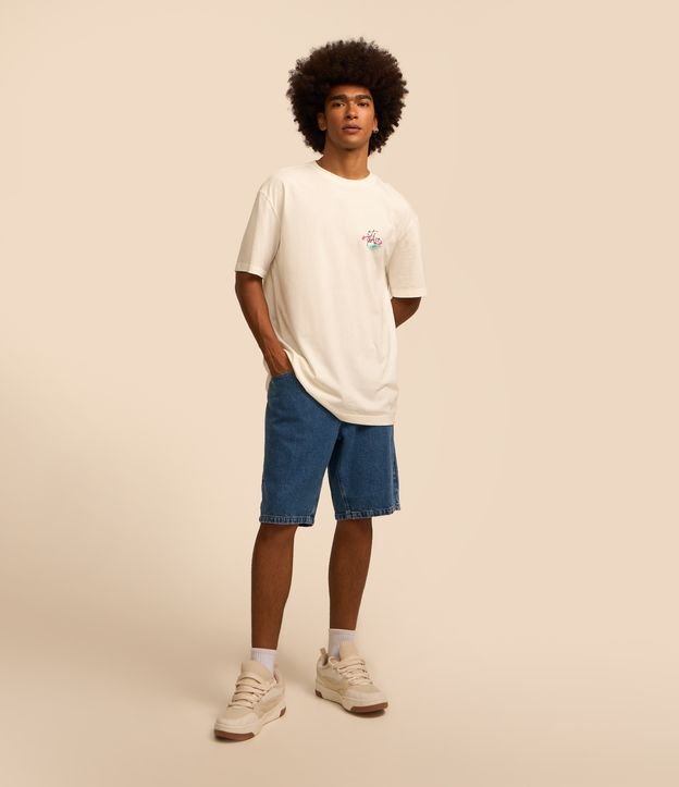 Bermuda Reta Loose Jeans com Bolsos