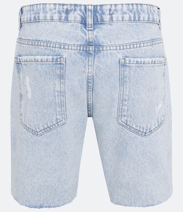 Bermuda Jeans Slim com Púidos e Detalhe na Barra Azul 3