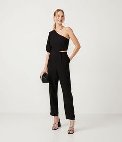 Macacão Longo em Viscose com Ombro Só e Recorte Lateral