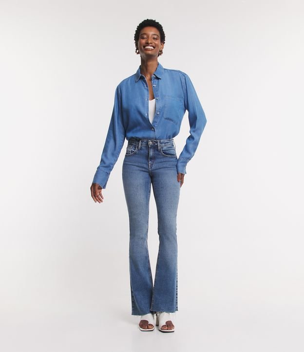 Calça Bootcut Jeans com Bolso Diferenciado Azul 1