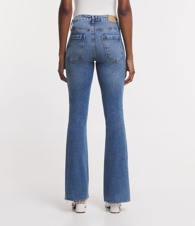 Calça Bootcut Jeans com Bolso Diferenciado Azul 3