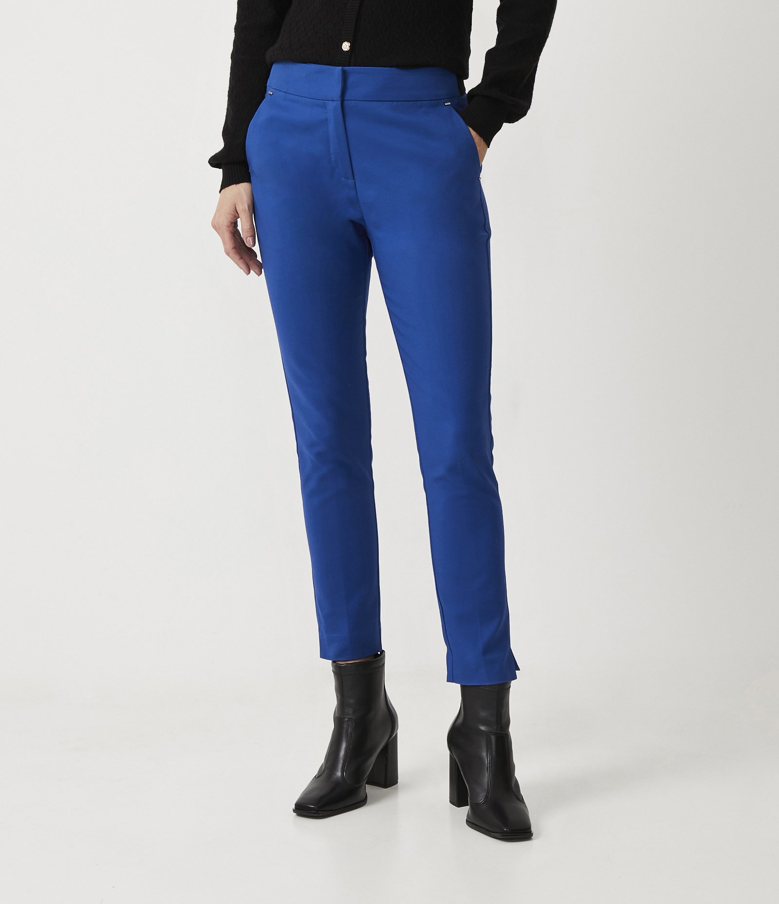 Calça Cigarrete em Algodão com Bolsos Azul Escuro 2