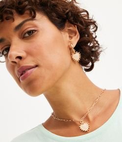 Conjunto Brinco e Colar Camadas em Metal com Pingente de Coração