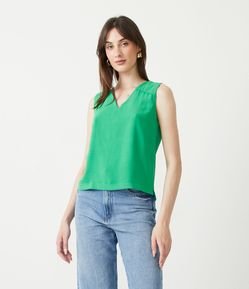 Blusa Regata em Viscose com Decote V e Amarração