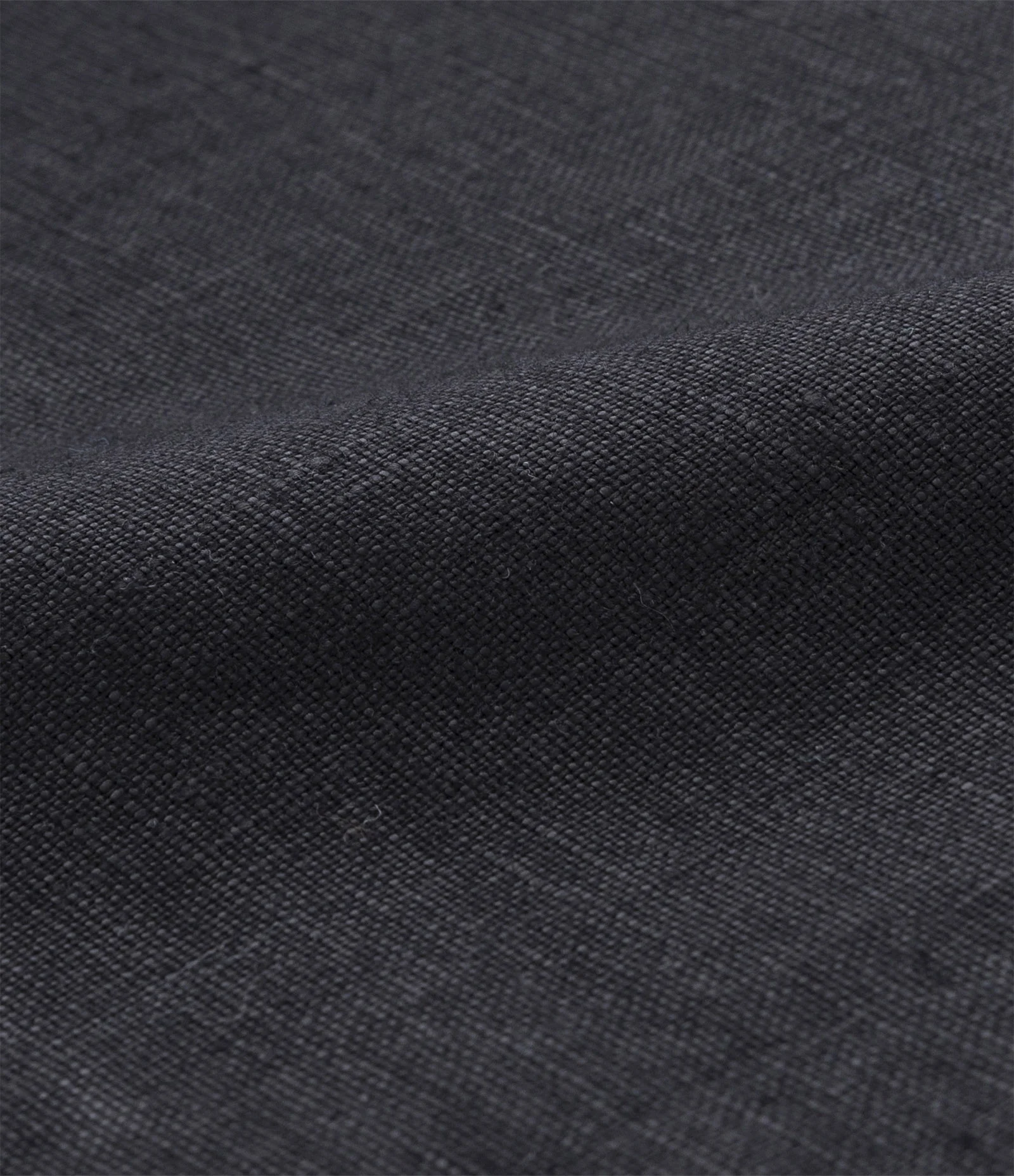 Blusa em Linho com Manga Longa e Detalhes Plissados Preto 2