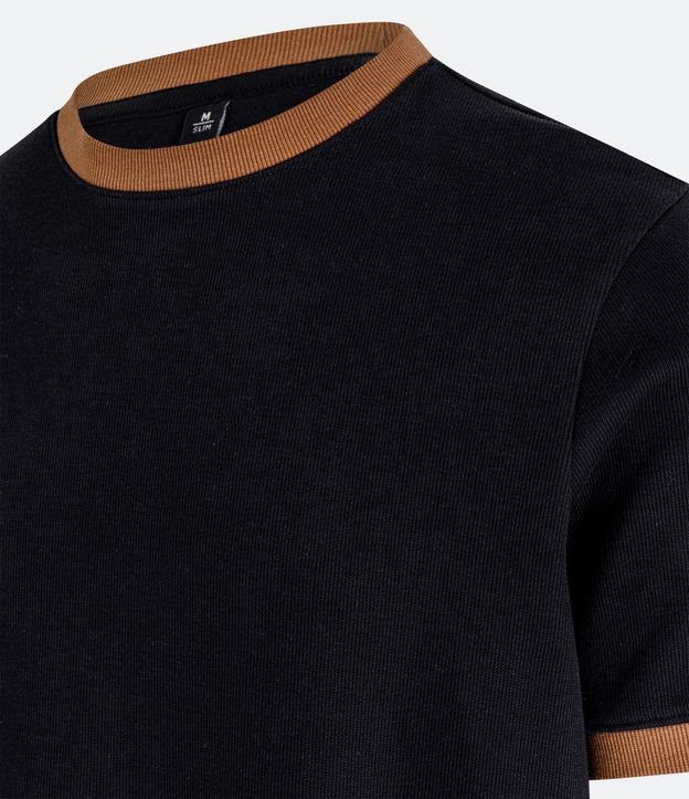 Camiseta Slim em Algodão com Textura e Detalhes Contrastantes Preto 6