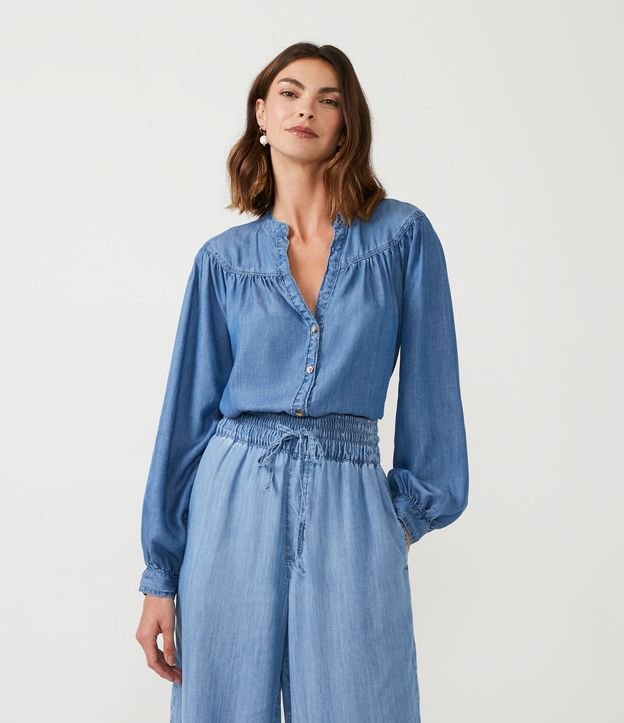 Camisa em Liocel com Gola Padre