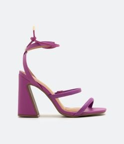 Sandália de Tiras com Amarração e Salto Grosso Vizzano