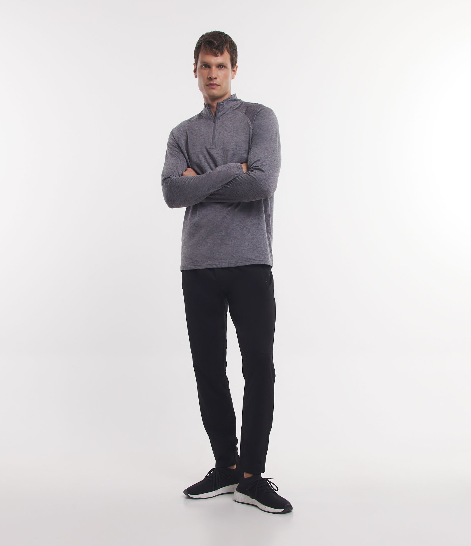 Camiseta Térmica Esportiva com Zíper na Gola e Recortes 2