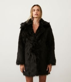 Casaco Alongado em Pelos com Gola Lapela e Pelinhos