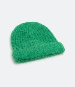 Gorro em Tricô com Borda Dobradinha e Textura Pelinhos