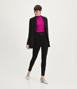 Calça Legging em Ponto Roma com Cós Transpassado