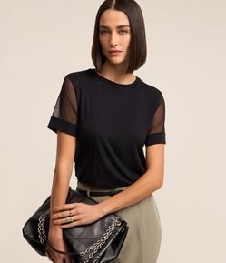 Blusa em Viscose com Mangas Curtas em Tule