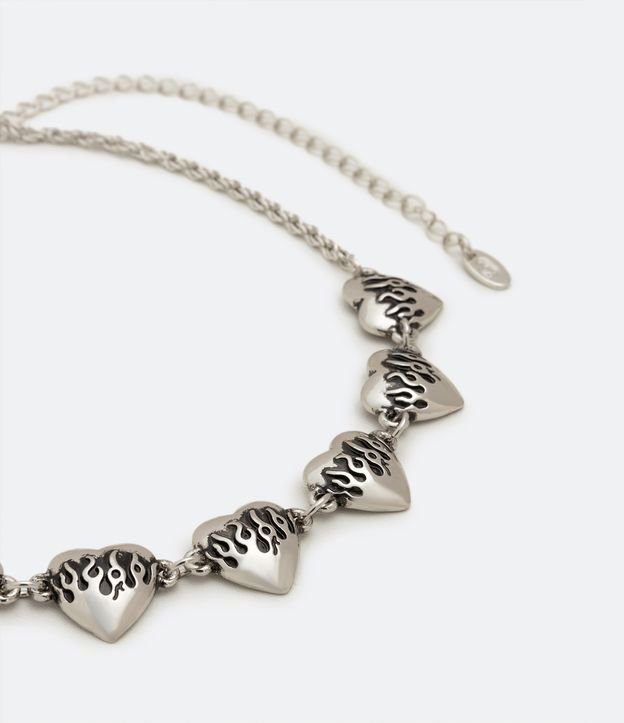 Gargantilla en Metal con Colgante de Corazón Gris 1