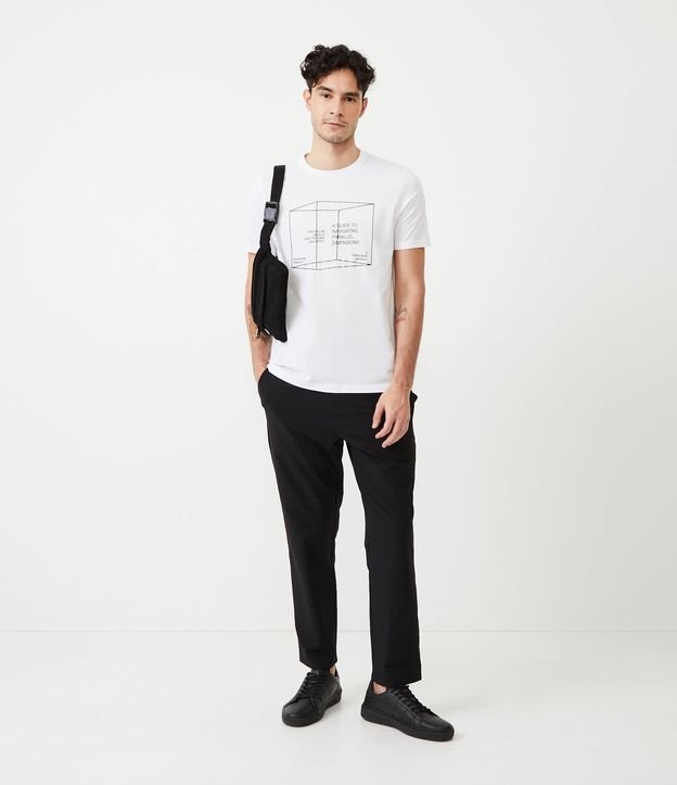 Camiseta Slim em Algodão com Estampa de Dimensões Geométricas Branco Neve 2