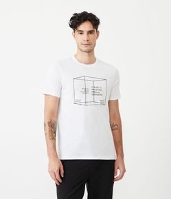 Camiseta Slim em Algodão com Estampa de Dimensões Geométricas