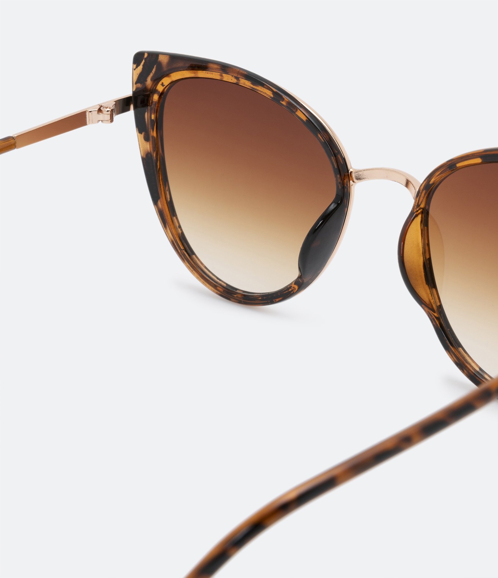 Óculos de Sol Gateado com Detalhe Animal Print e Ponteira Extra Longa Dourado 5