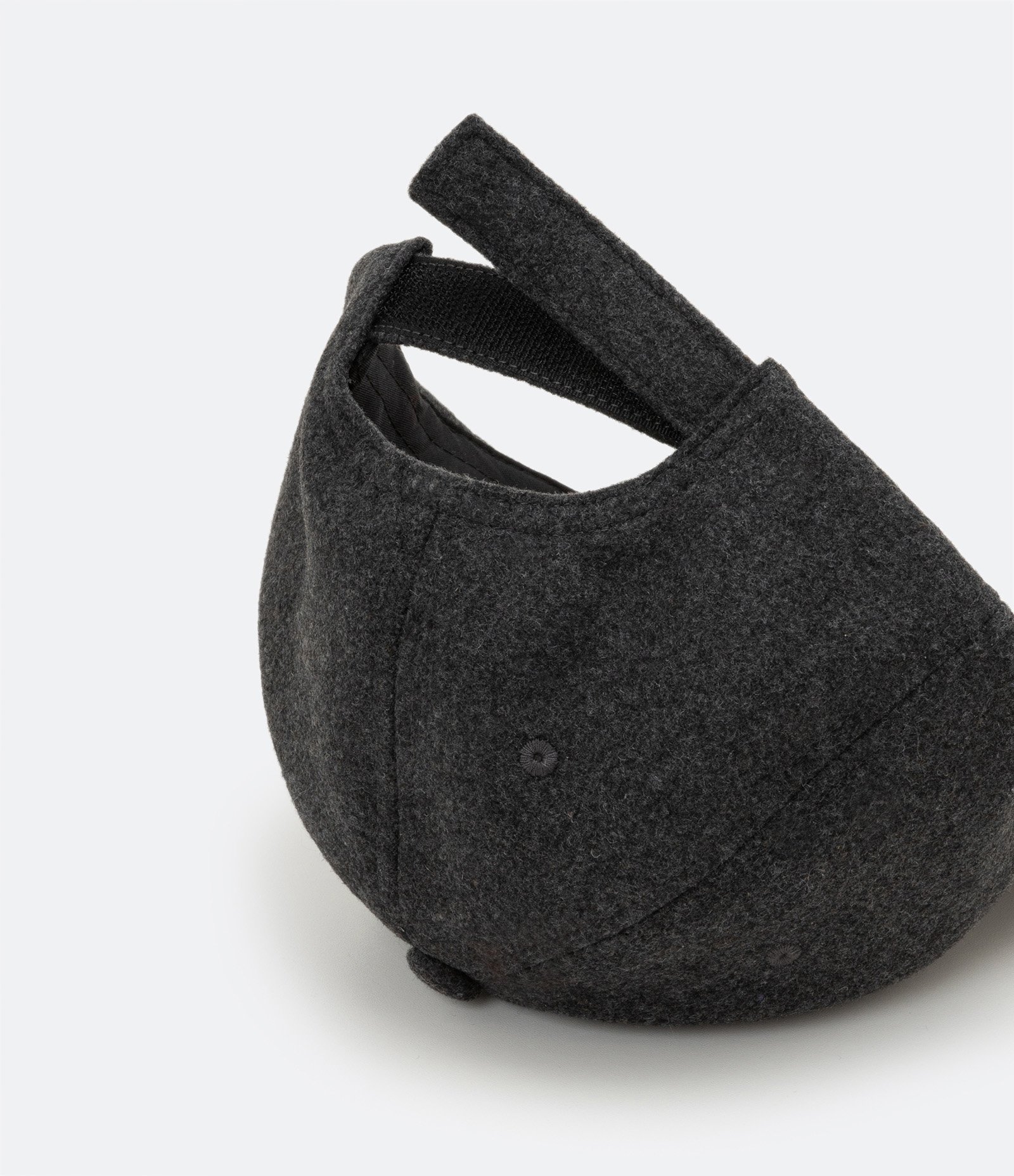 Boné Aba Curva em Lã 06 Panel com Velcro Cinza Escuro 3