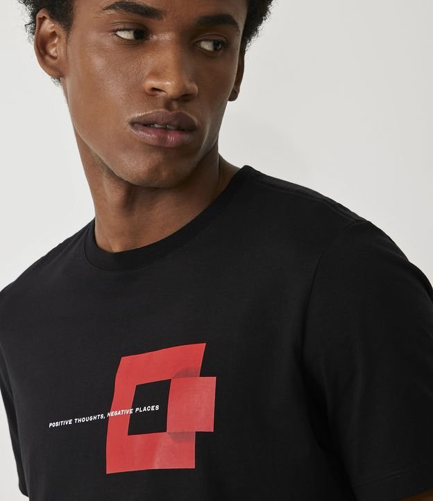 Camiseta Slim em Algodão com Estampa Geométrica e Lettering Preto 4