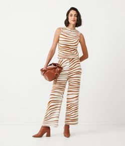Calça Pantalona em Tricô com Estampa Animal Print Zebra