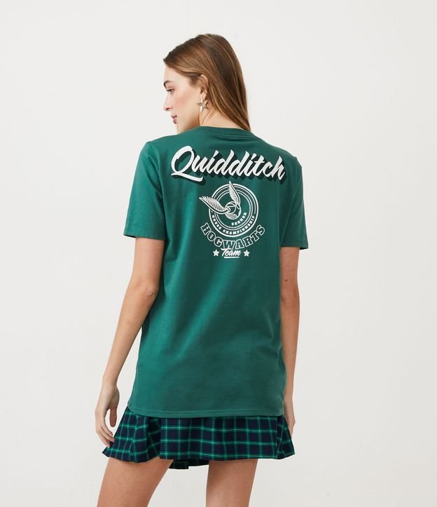 Remera T-Shirt en Media Malla con Estampado Quidditch Hogwarts Verde 3